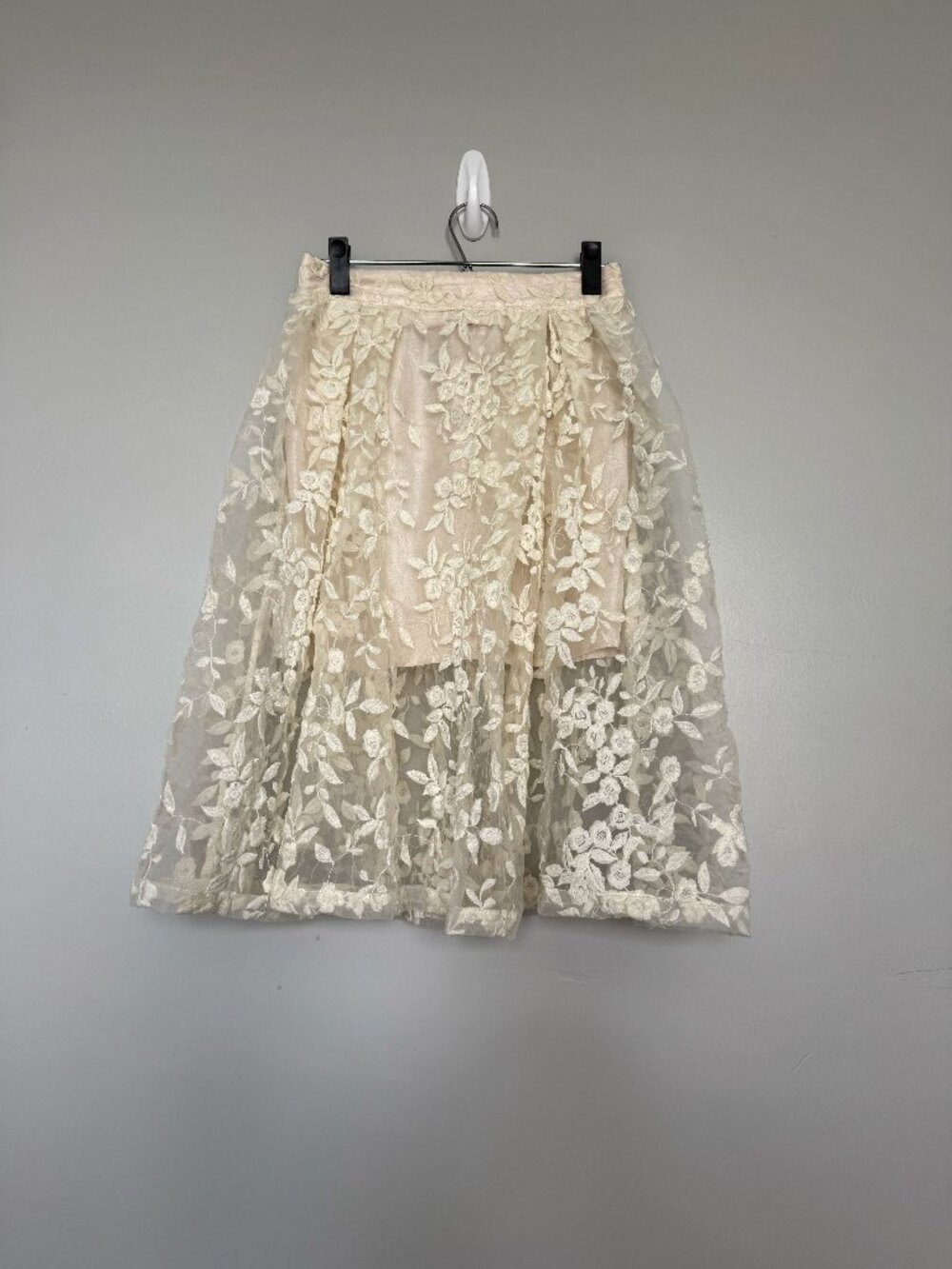 L'Atiste by Amy Floral Lace Midi Skirt Size M Cream Beige - Picture 6 of 12